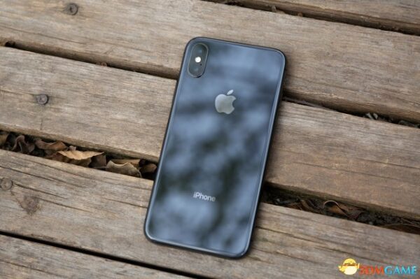 让人尴尬！用户吐槽iPhone X发热严重 不可思议