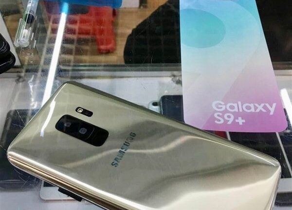 比官方发布会还要早？三星Galaxy S9+惊现华强北